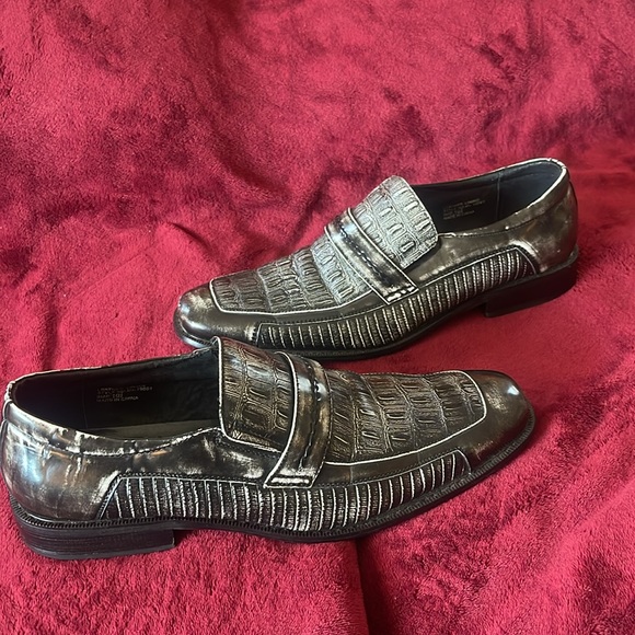 10 1/2 Leather crocodile style black& white ! - Picture 2 of 6